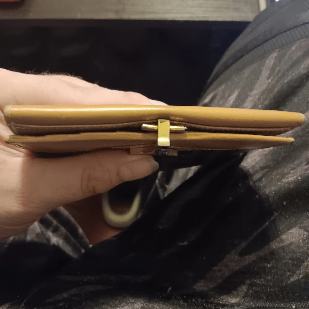 Fendi Vintage Rare Yellow and Black Wallet (EUC) - Picture 12 of 13